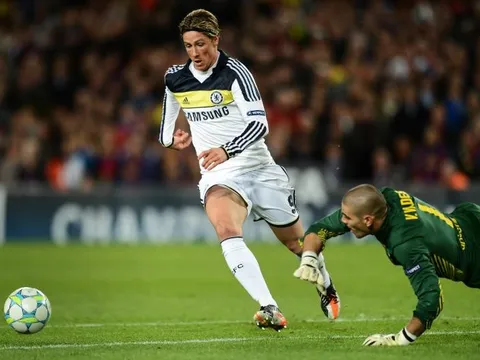 Fernando Torres từng khiến Barcelona "ngậm đắng nuốt cay"