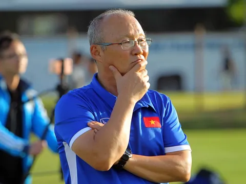 Thầy Park và "chiến lợi phẩm" 3-5-2