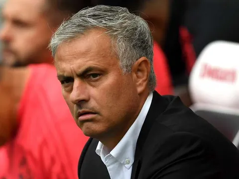 Fred dập tắt lời đồn xung quanh Mourinho
