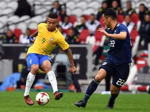 Gabriel Jesus từng chơi bóng trong… nhà tù