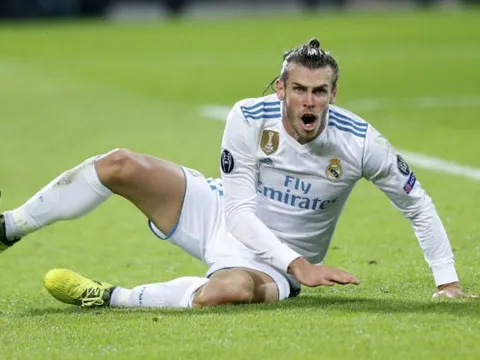 Gareth Bale lại chấn thương: Cái lắc đầu của Perez