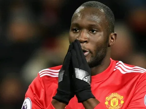 Gary Neville chỉ ra yếu tố khiến Lukaku sa sút