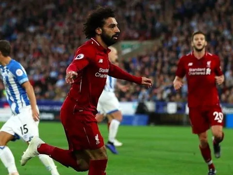 Gary Neville: 'Man Utd cần phải có những Salah hay Mane'
