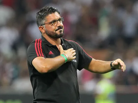 Gattuso phủ nhận về lá đơn xin từ chức