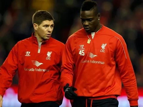Gerrard: "Mourinho đã đúng về Balotelli"