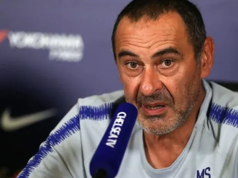 Bất ngờ với 2 cầu thủ HLV Sarri yêu cầu lãnh đạo Chelsea giữ lại