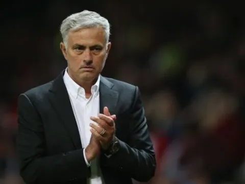 HLV Mourinho XÁC NHẬN tin không thể vui hơn cho NHM Man Utd