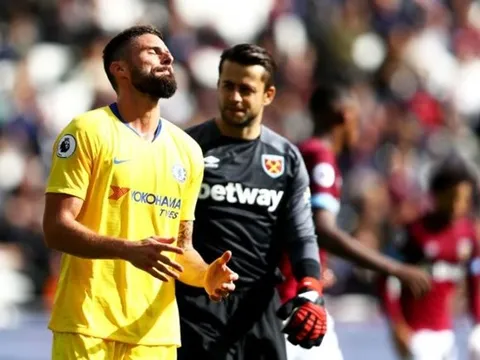 Chelsea hòa thất vọng, Giroud lên tiếng cảnh báo đồng đội