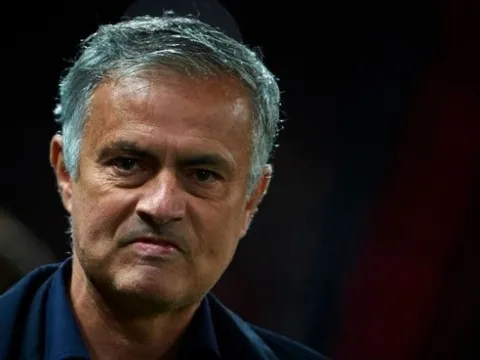 Xong! M.U đã thống nhất sa thải Mourinho mặc kết quả trận Newcastle