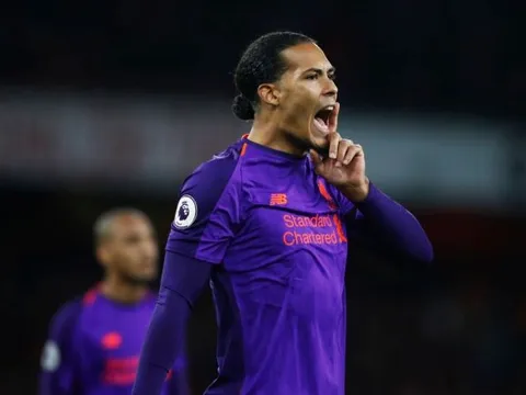 HLV Klopp hé lộ điều không ngờ Van Dijk nói sau trận hòa Arsenal