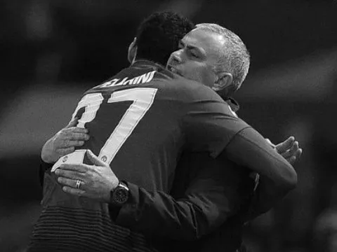 Nóng! Đau đớn vì Mourinho, sao Man Utd có thể ra đi trong tháng này