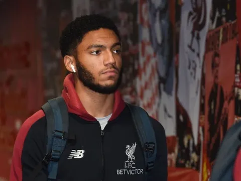 NÓNG! Liverpool nhận cú sốc nghiêm trọng, sao trụ cột phẫu thuật vì gãy chân