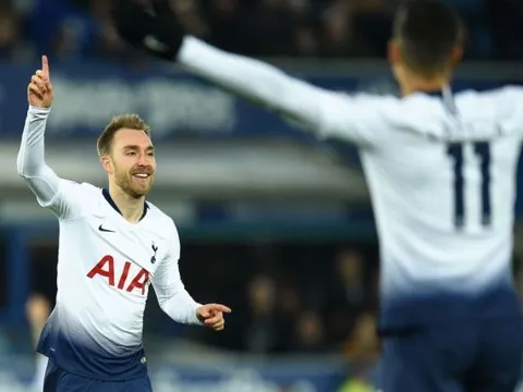 Man Utd và Chelsea trong cuộc đua song mã giành nhạc trưởng '2 đội bóng'