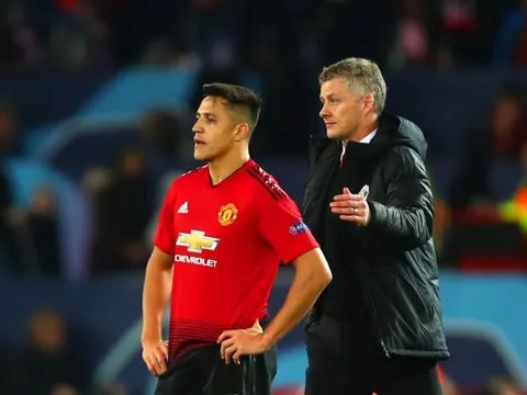 Lộ lí do khó đỡ khiến Sanchez chơi tệ trước PSG