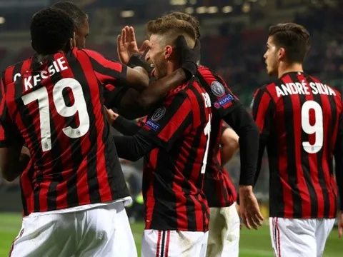 Nóng! Chelsea lên kế hoạch chiêu mộ 'hơn nửa sức mạnh' Milan