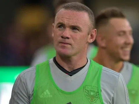 Nóng! Đại diện ở London công khai chào mời Rooney trở lại EPL