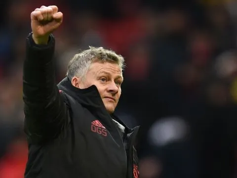 Carragher ca ngợi quyết định to lớn của Solskjaer