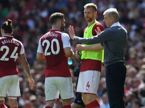 SỐC: Wenger từ chức là lỗi của cầu thủ Arsenal?