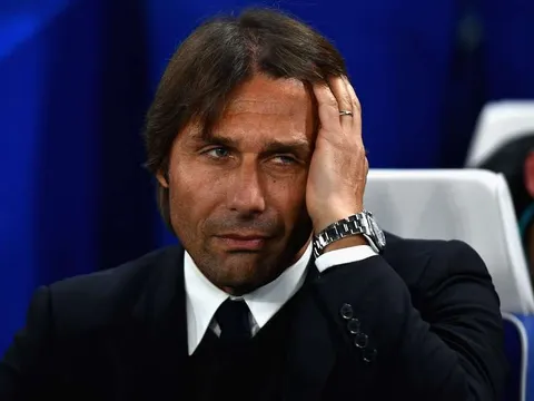 Ghế của Conte vừa lung lay, PSG đã vào cuộc