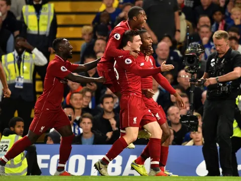 Ghi bàn ảo diệu, Sturridge nhập hội với Gerrard, Suárez và Torres