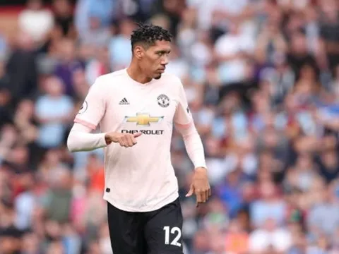 Fan Man Utd biết vì sao Smalling "lột xác" trước Watford