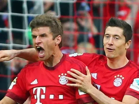 Giành danh hiệu đầu tiên trong mùa giải, Muller đưa Lewandowski lên "tận mây xanh"