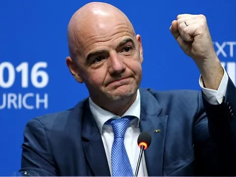 CLB Hà Nội nhận vinh dự đặc biệt từ Chủ tịch FIFA