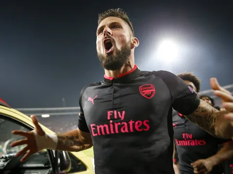 Giroud đích thị là "ông bụt" của Arsenal