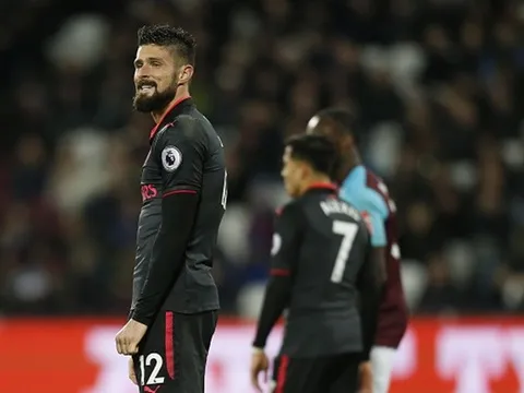 Giroud ngao ngán hát "tôi đi tìm tôi" trước West Ham