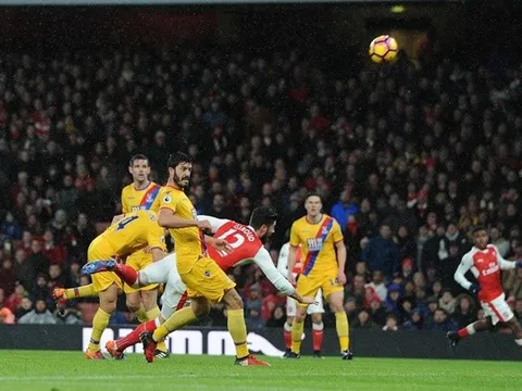 Giroud và cột mốc 100 đáng tự hào ở Arsenal