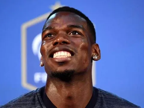 Giữa tâm bão, Pogba bất ngờ tung thông điệp làm fan M.U phấn khích