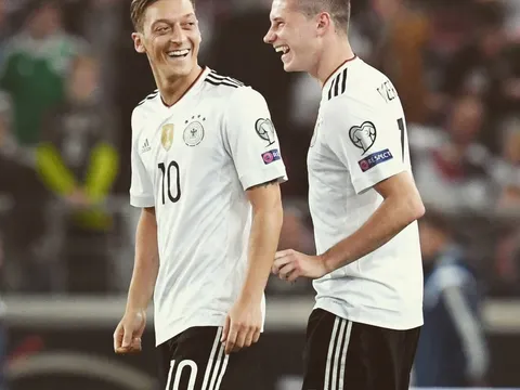 Giúp tuyển Đức đè bẹp Na Uy, Ozil tiếp tục có thống kê khủng