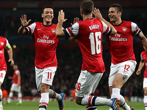 Góc Arsenal: Khi những "công thần" đã muốn ra đi