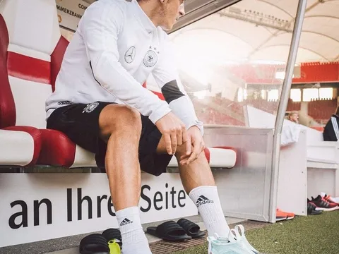Góc kỹ thuật: Mesut Ozil vẫn là tiền vệ công hay nhất Ngoại hạng Anh?