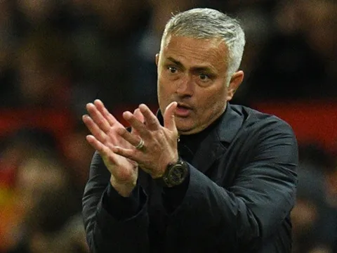 Góc Man Utd: 5 sơ đồ chiến thuật Mourinho có thể sử dụng để "trị" Chelsea