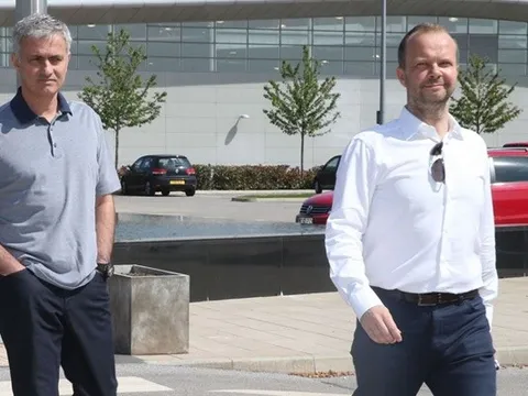 Góc Man Utd: Hãy tránh tái phạm sai lầm trong quá khứ với Mourinho
