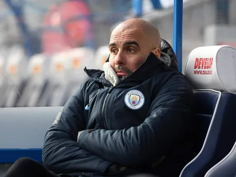 Guardiola nói gì khi Man Utd là vật cản trong cuộc đua vô địch với Liverpool