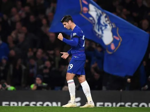 Lý do Morata chơi tệ là do... Sarri và 3 đồng đội Chelsea?