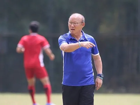 HAGL tụt dốc: Đợi thầy Park... giải vây cho quân bầu Đức