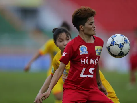 Vùi dập Sơn La 7 bàn, Hà Nội vô địch lượt đi