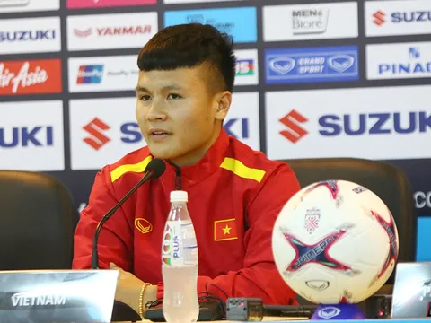 Tiền vệ Nguyễn Quang Hải: “ĐT Việt Nam chưa thể nghĩ tới việc gặp ai ở trận bán kết”