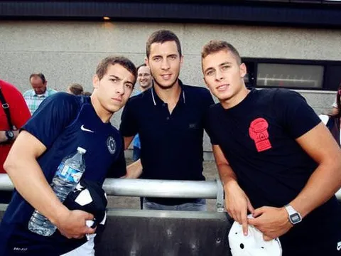 Hàng độc! Những đội bóng từng 'cưu mang' đến 3 người trong một gia đình