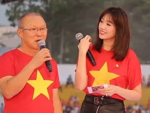 Hari Won làm trợ lý ngôn ngữ cho Park Hang-seo: Đừng biến đội tuyển thành một gameshow
