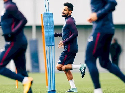 Hậu trường Man City chuẩn bị lên phim