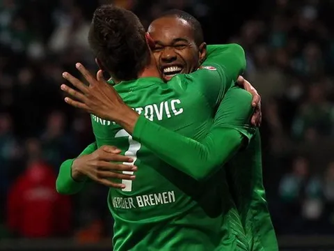 Hậu vệ duy nhất lập hat-trick tại Bundesliga