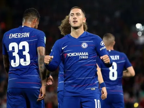 Hazard đá càng hay, Fabregas càng lo