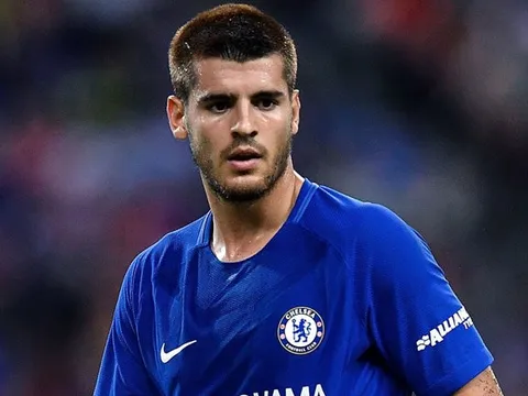 Hazard muốn Morata ghi bàn bằng chân