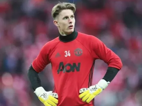 Sao 21 tuổi của Man Utd công khai bật lại Mourinho