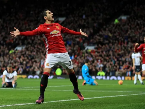 Henrikh Mkhitaryan và siêu phẩm làm tung lưới Tottenham