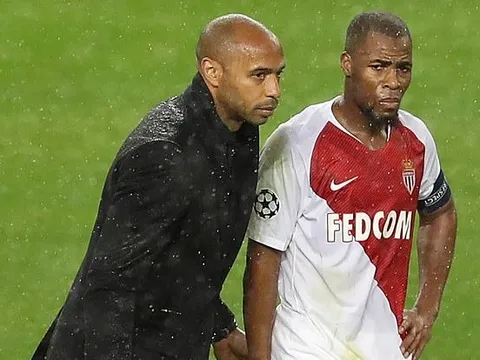 Henry bất lực nhìn AS Monaco bị hạ nhục 4 bàn không gỡ ở Champions League